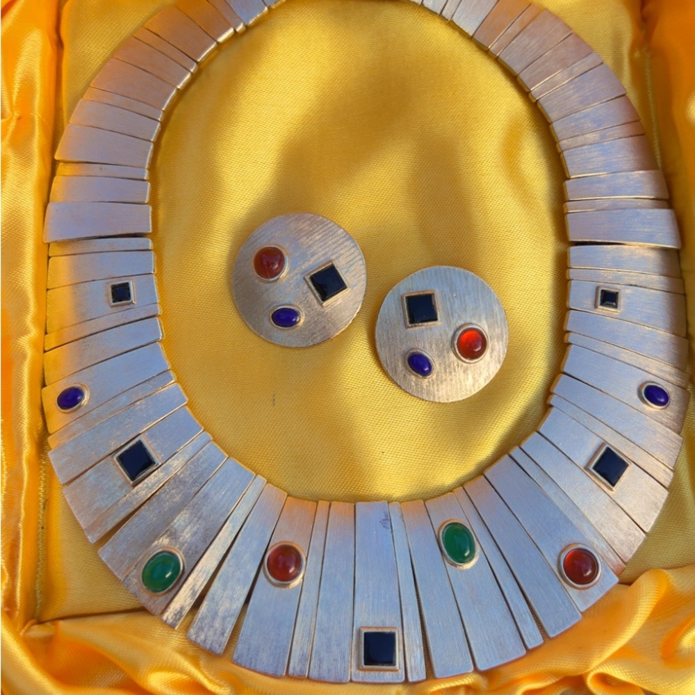 Les Bernard Runway Couture Vintage 1980’s  Necklace/Earrings Set /Original Case - Picture 6 of 13